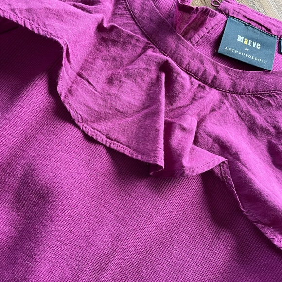 Adorable Anthropologie tank with frills. Size large - Picture 4 of 4